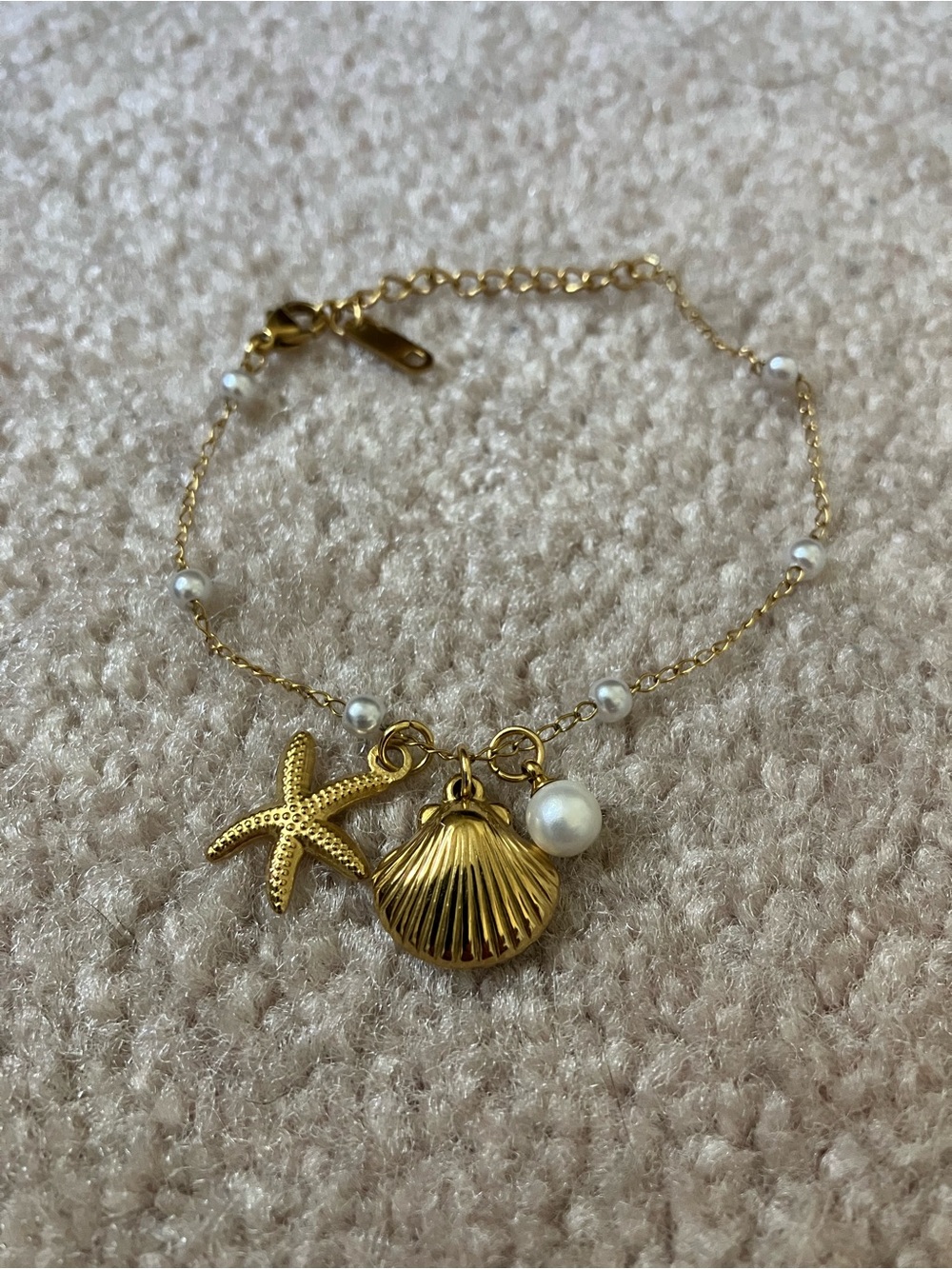 Aria Shell Charm Bracelet